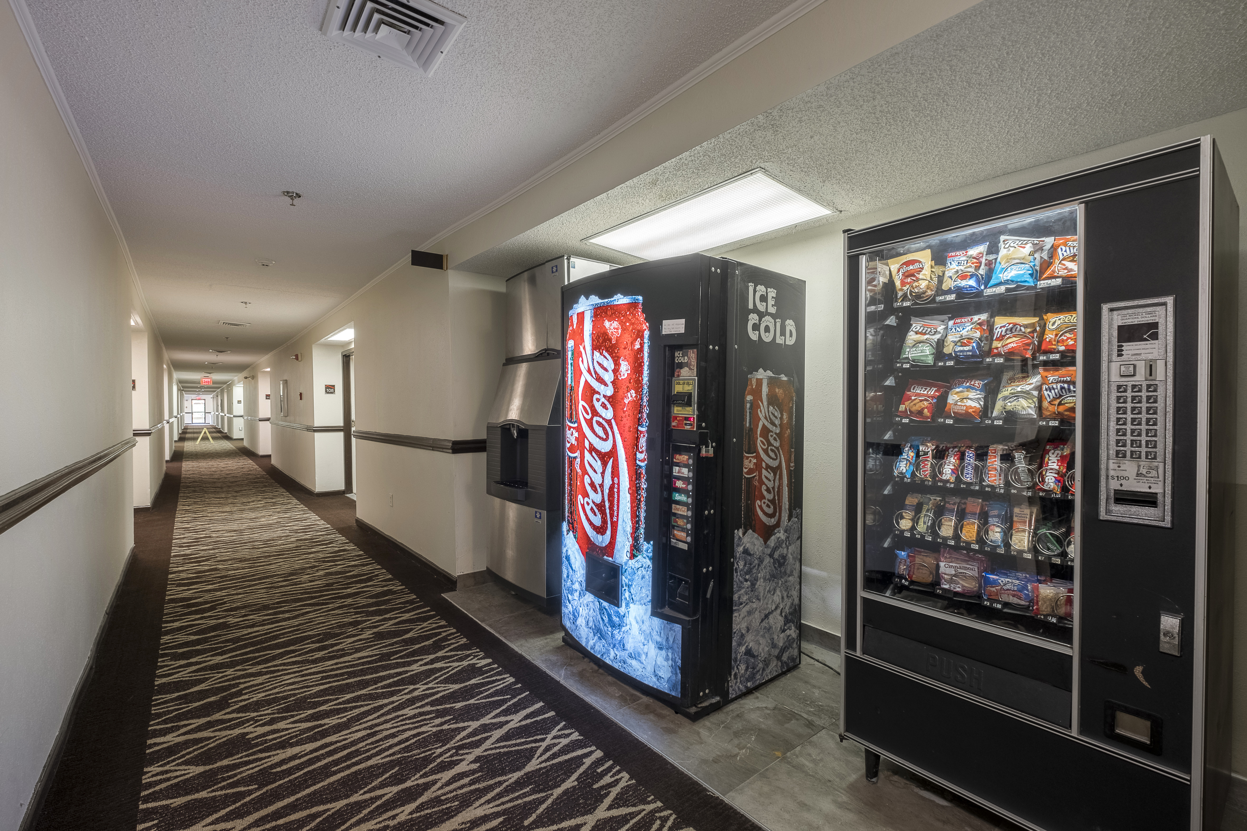Cheap Hotel in Opelika, AL | Red Roof