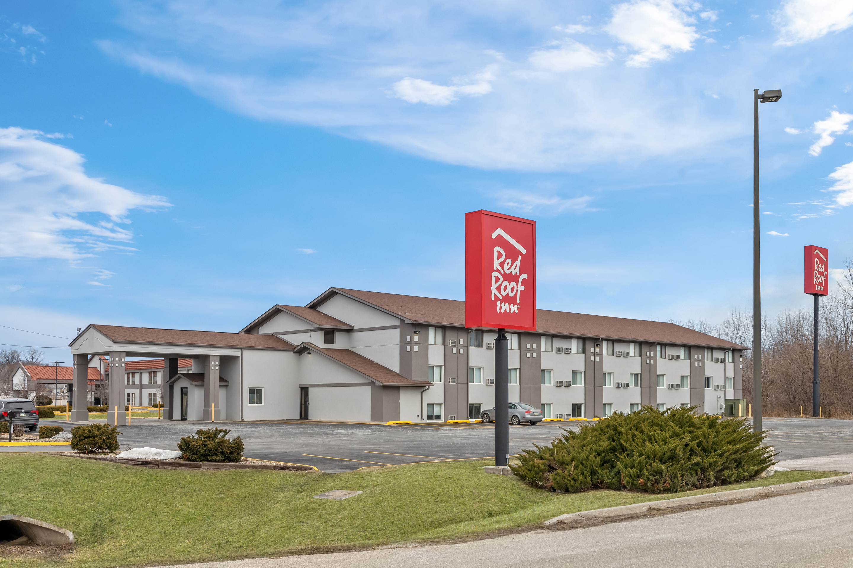 New Ames, IA Hotel on S Dayton Pl | Red Roof Inn