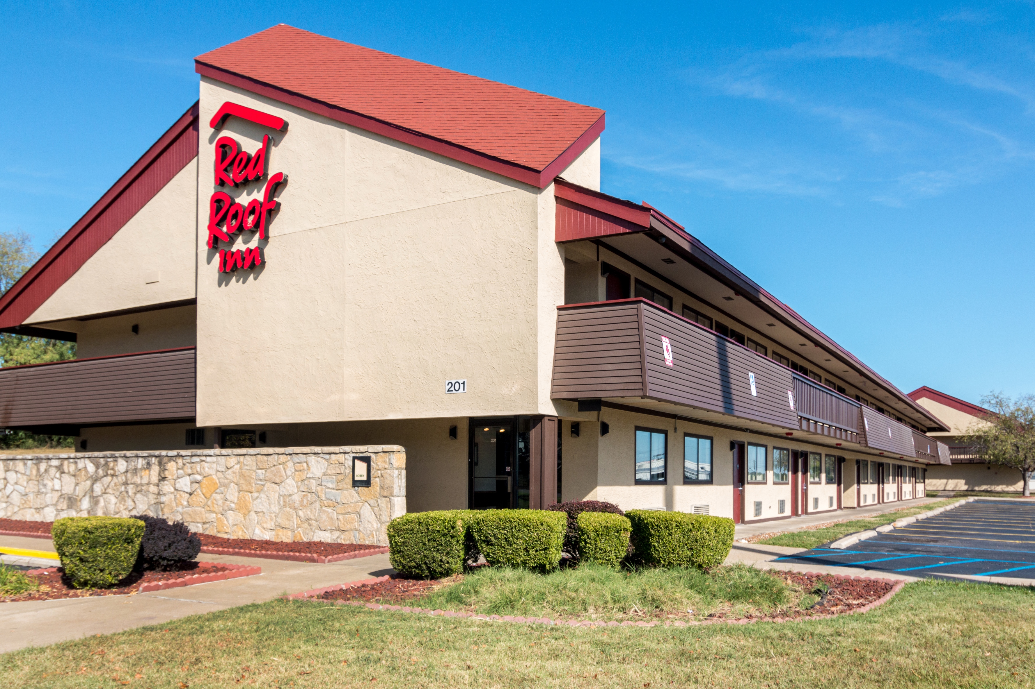 Cheap Hotel in Columbia, MO 65202 | Red Roof