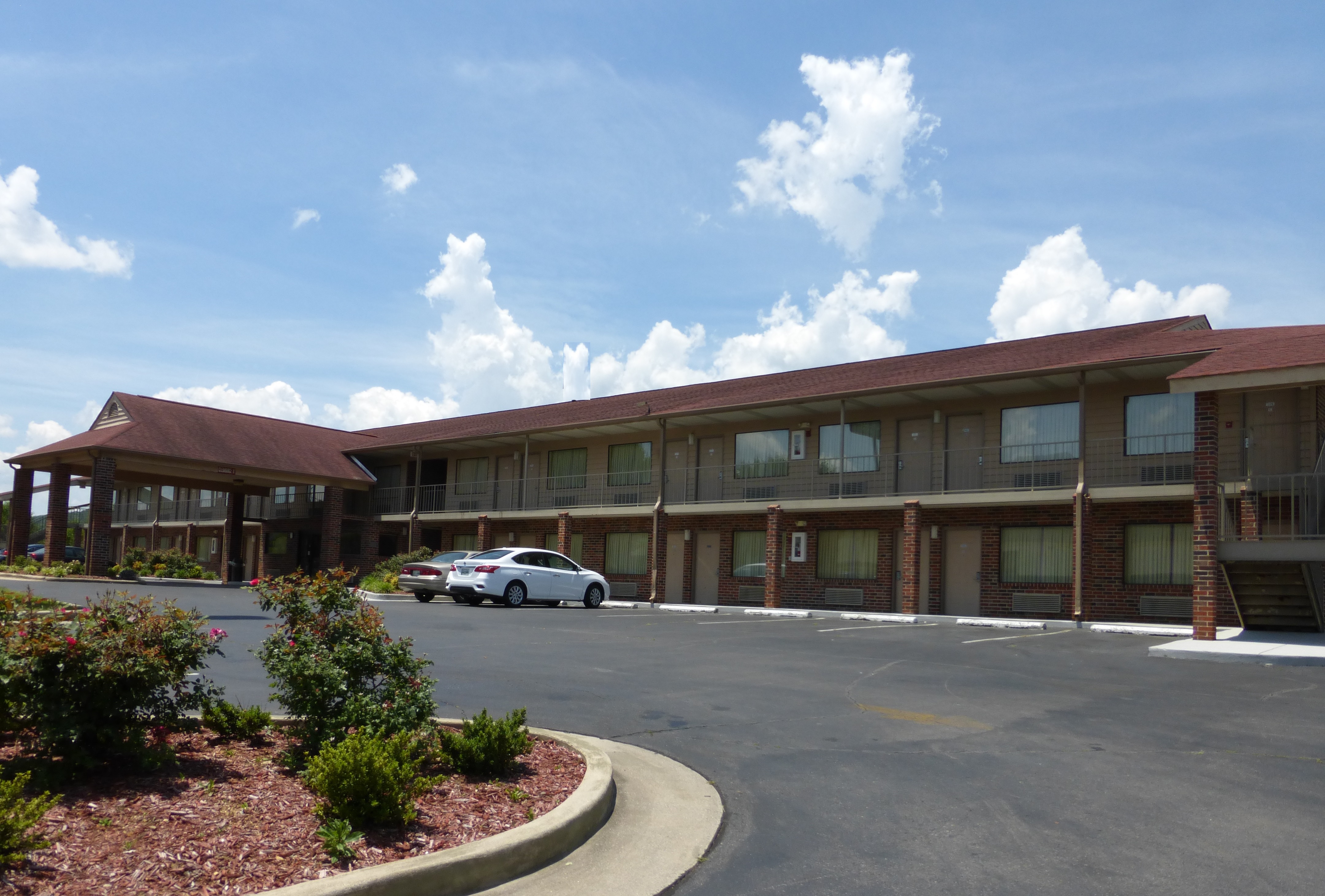 Cheap Hotel in Cleveland, TN | Red Roof