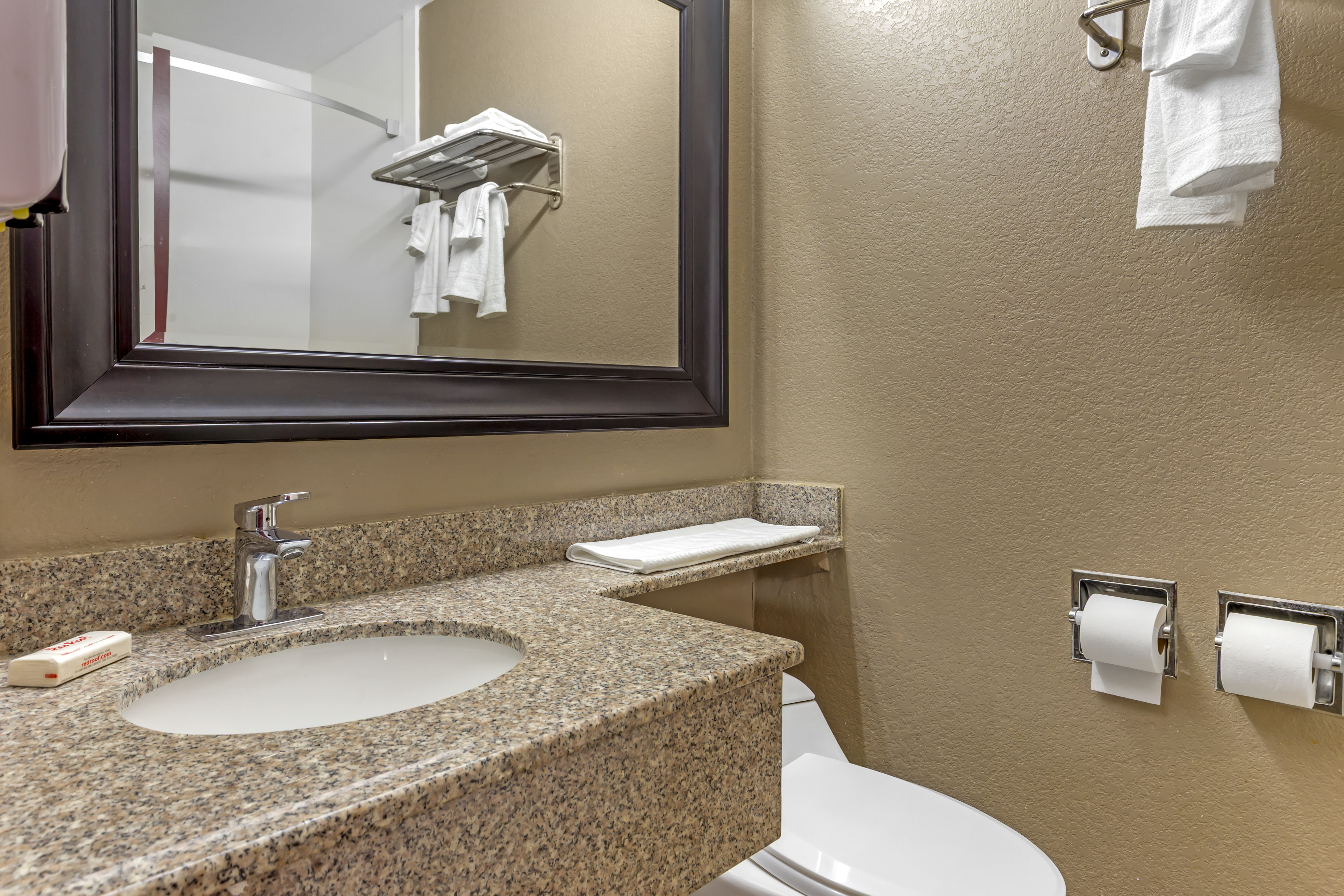 Cheap Hotel in Lumberton, NC | Red Roof