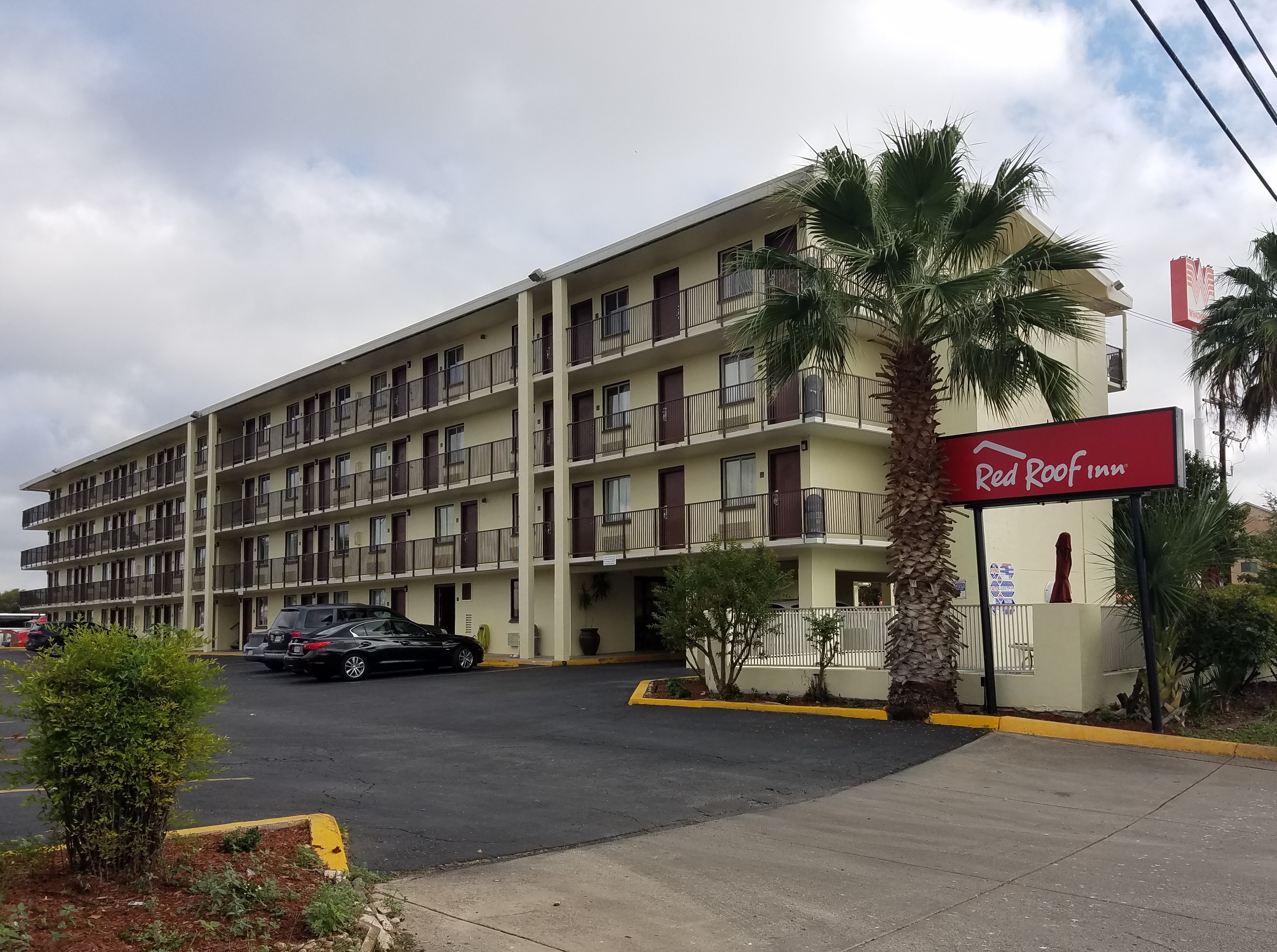 Budget Pet Friendly Hotel In San Antonio Tx 78218