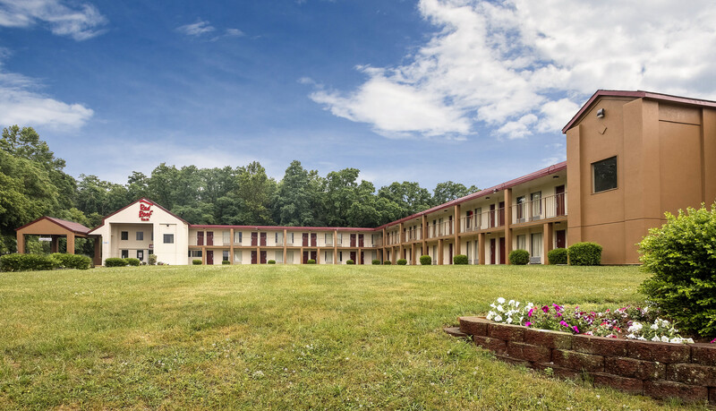 Budget, Pet Friendly Hotel in Williamsport, MD 21795