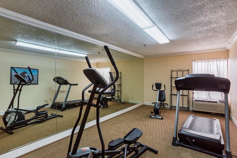 Budget, Pet Friendly Hotel in Nashville, TN 37207 | Red Roof Inn