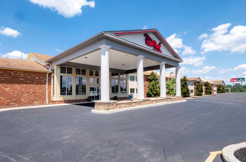 Pet friendly and kid friendly hotel in New Castle, DE 19720