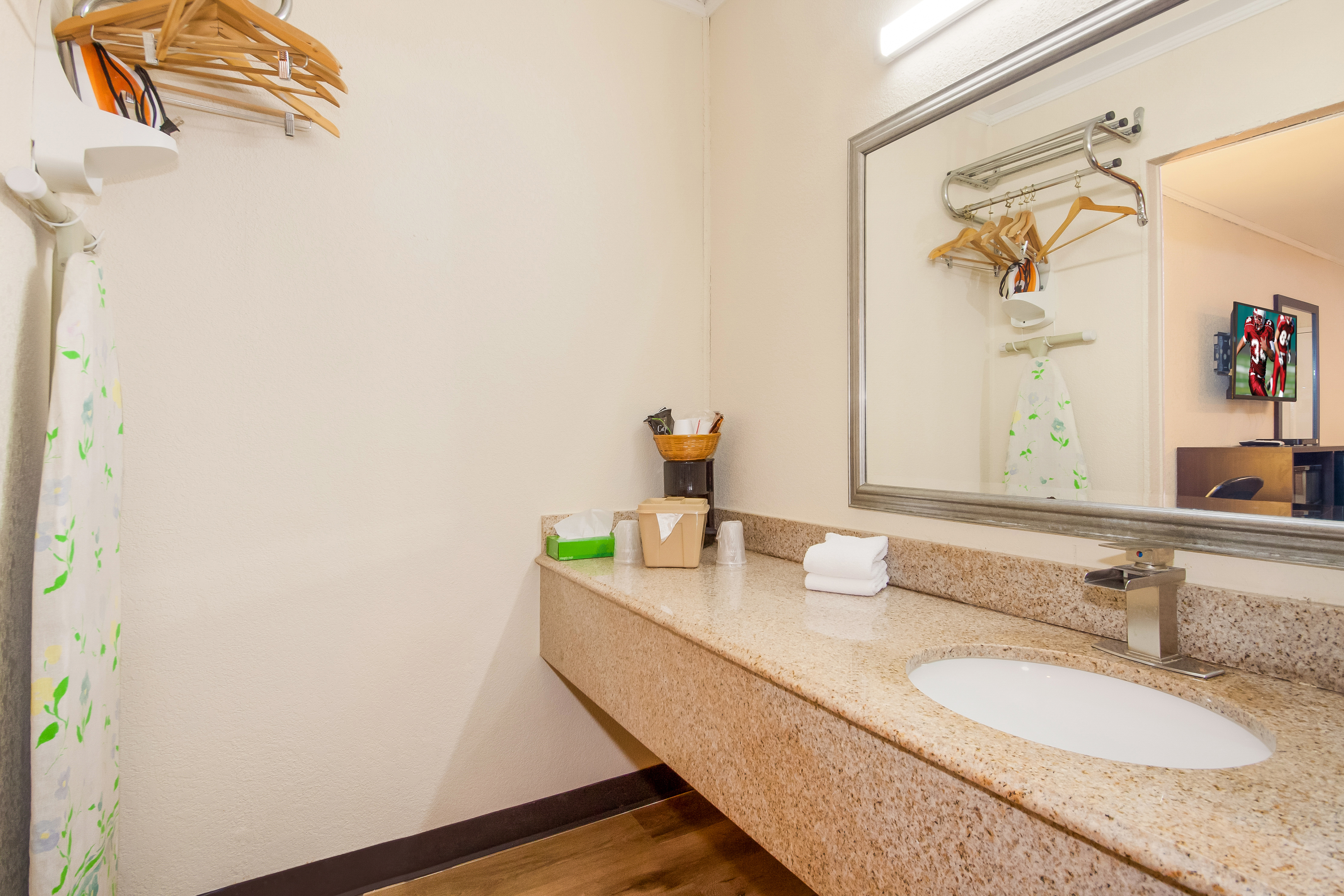 Cheap Hotel in Santee, SC 29142 | Red Roof