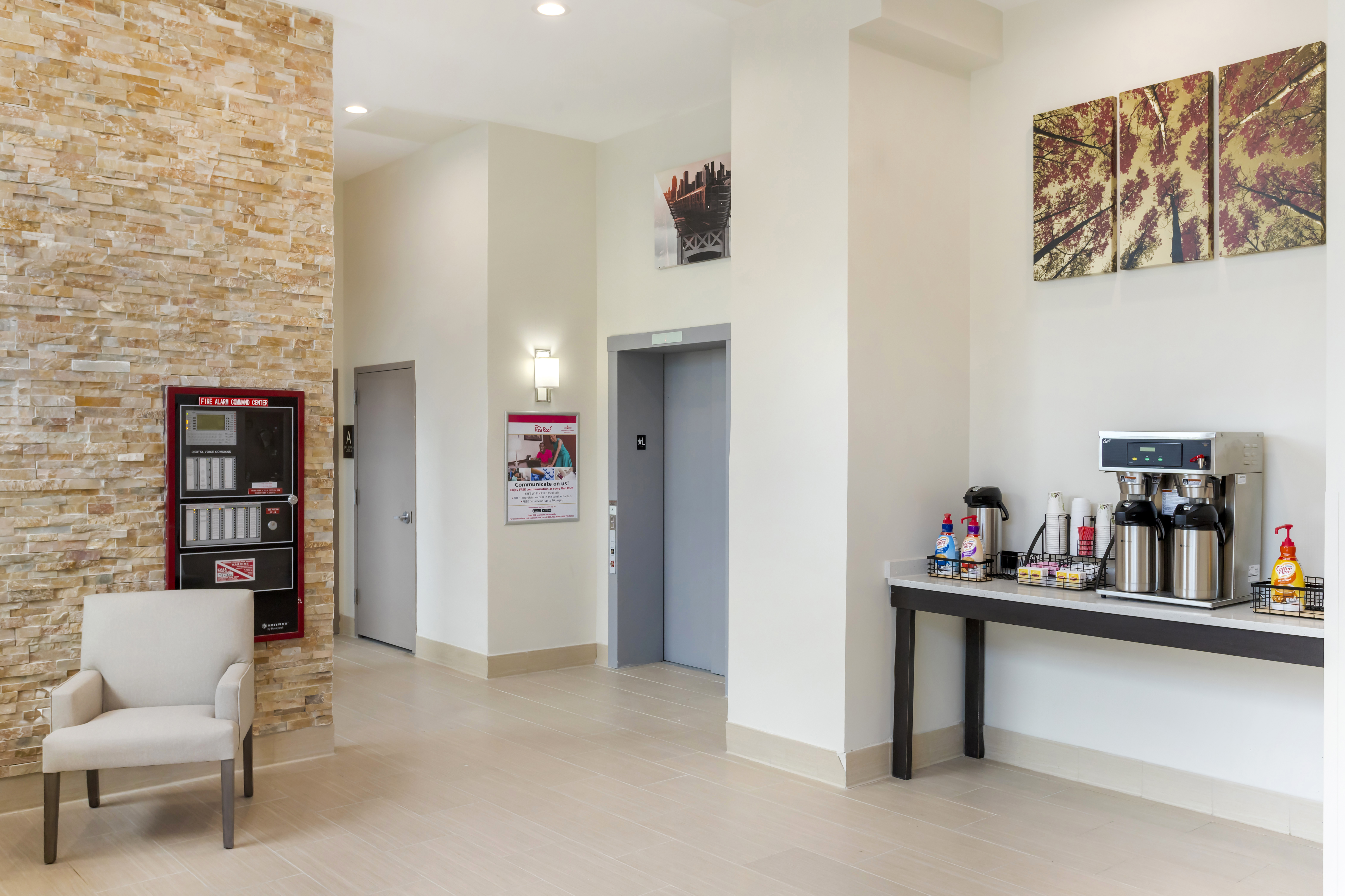 Cheap Hotel in Jamaica, NY 11435 | Red Roof