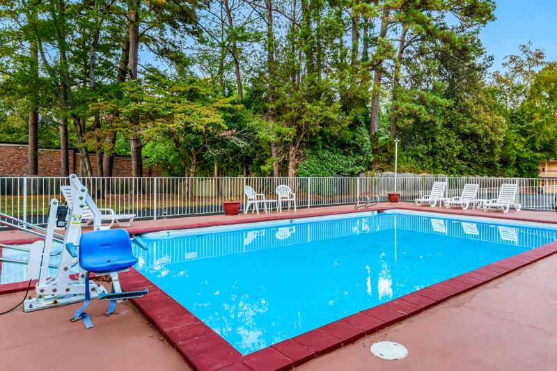 Budget, Pet Friendly Hotel in Williamsburg, VA 23185