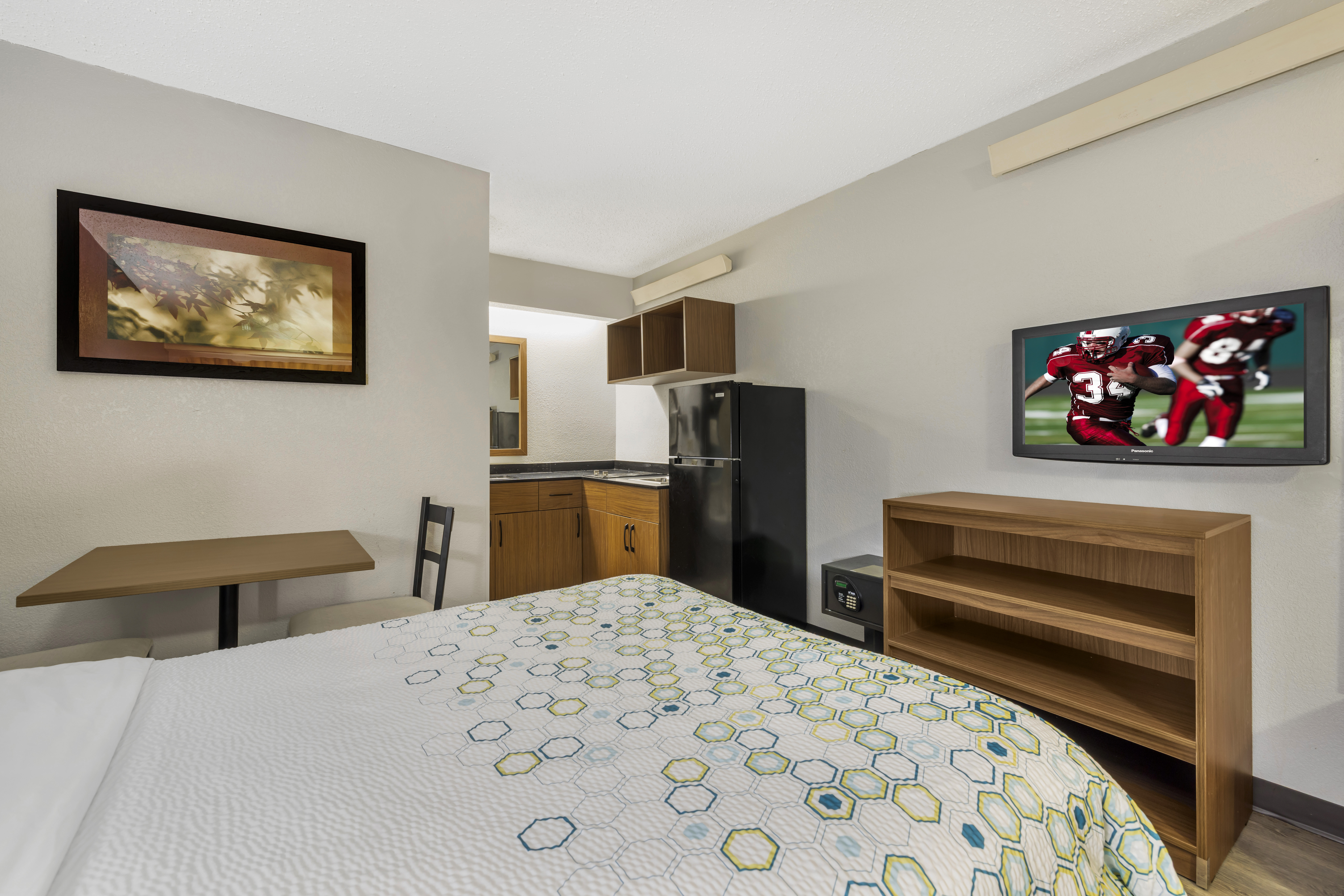 Extended Stay Hotel in Bowmansville, NY 14026 | Red Roof