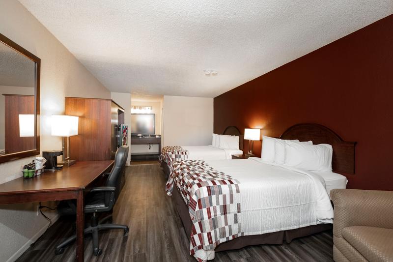 Budget, Pet Friendly Hotel in Childress, TX 79201 Red Roof Inn
