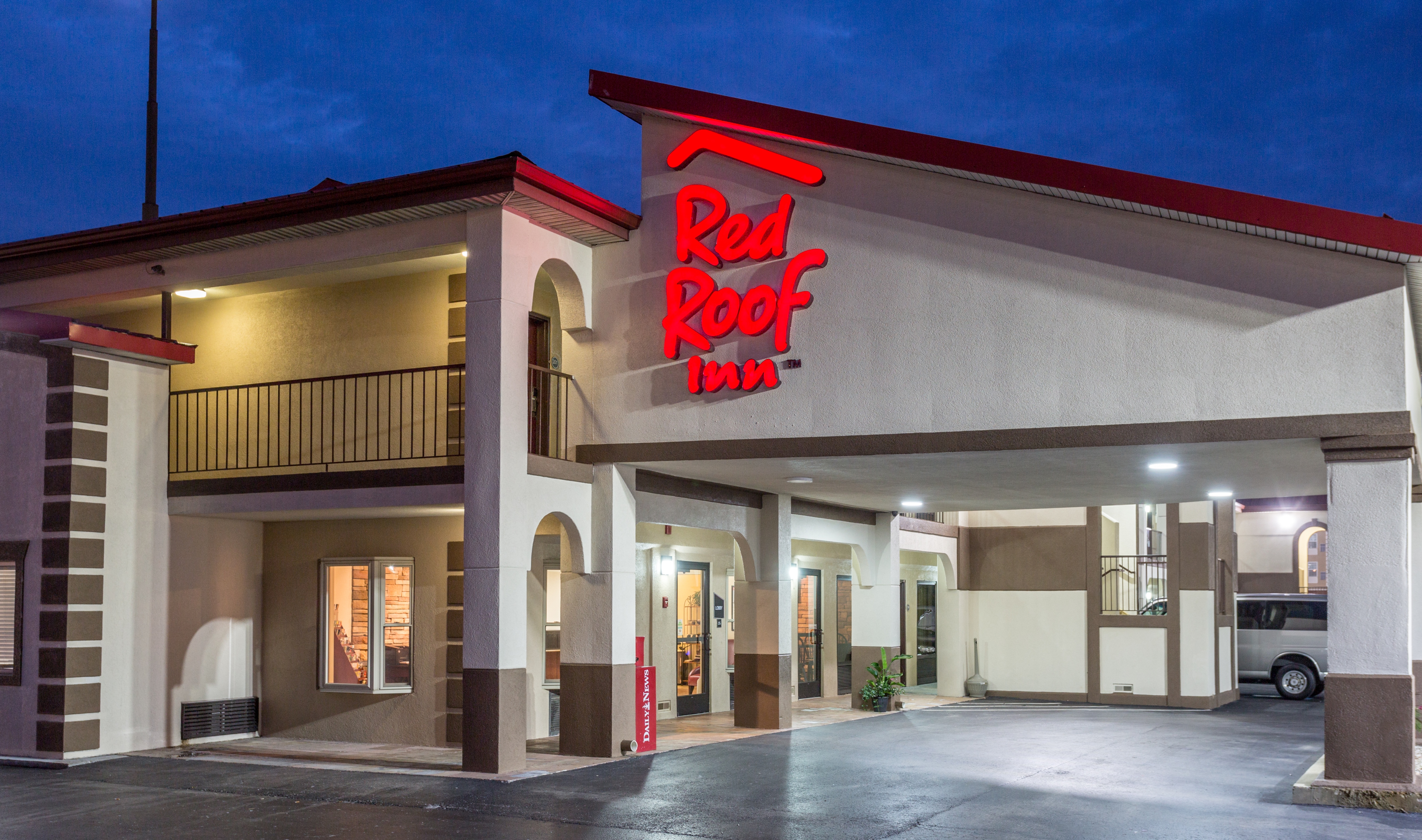 Stay Close to Local Attractions at Red Roof Inn Bowling Green