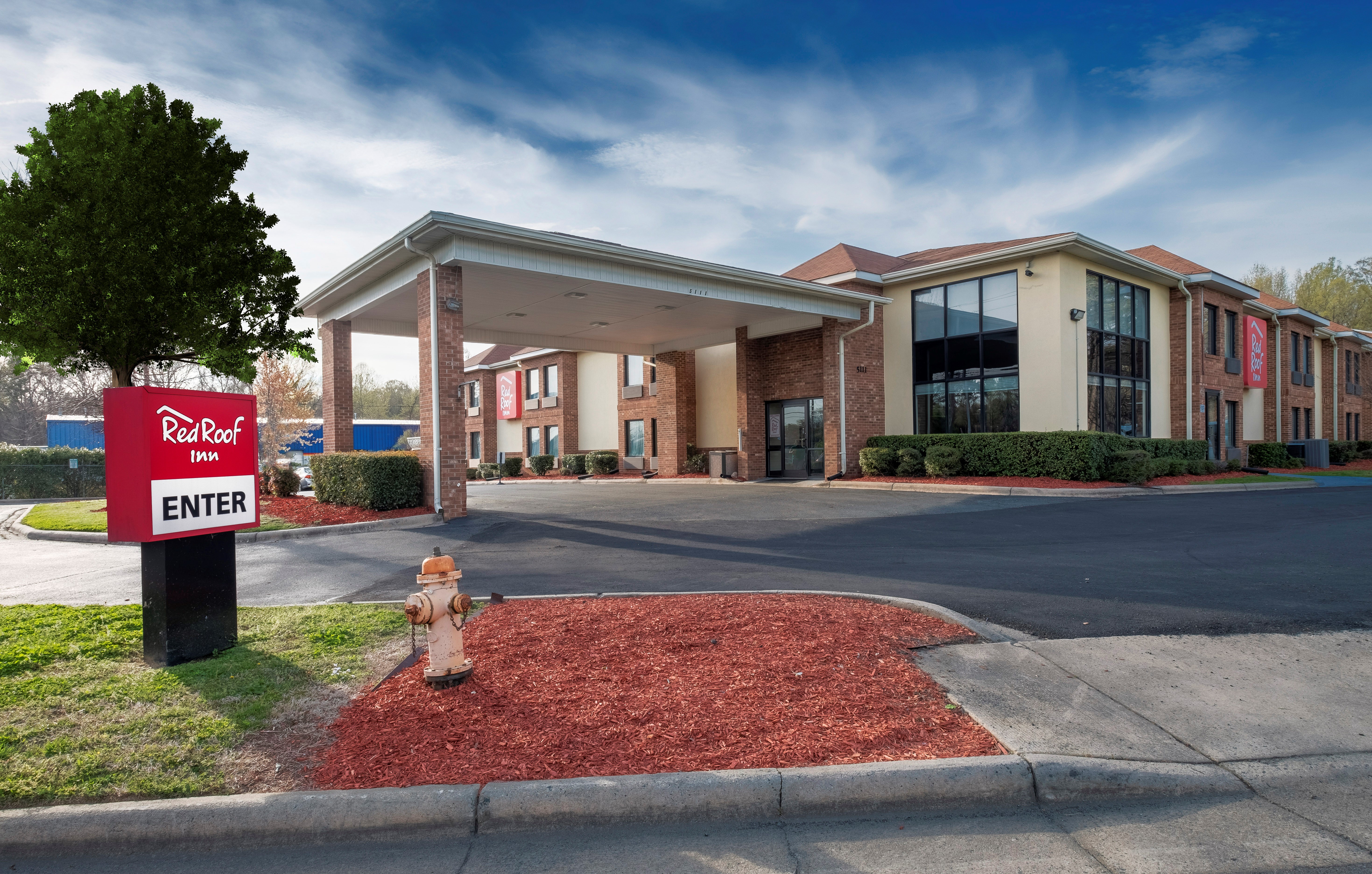 Isolere befolkning Engager Budget, Pet Friendly Hotel in Charlotte, NC 28269 | Red Roof Inn