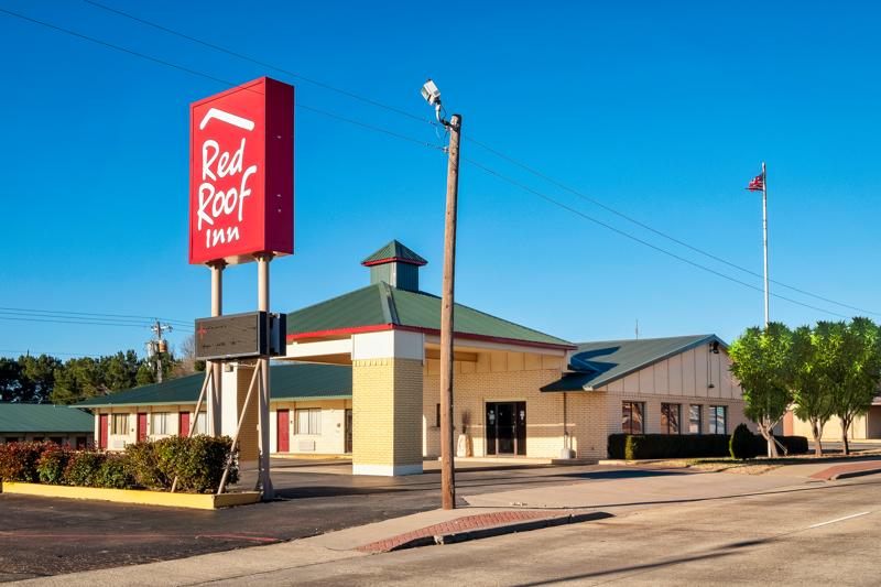 Budget, Pet Friendly Hotel in Childress, TX 79201 Red Roof Inn