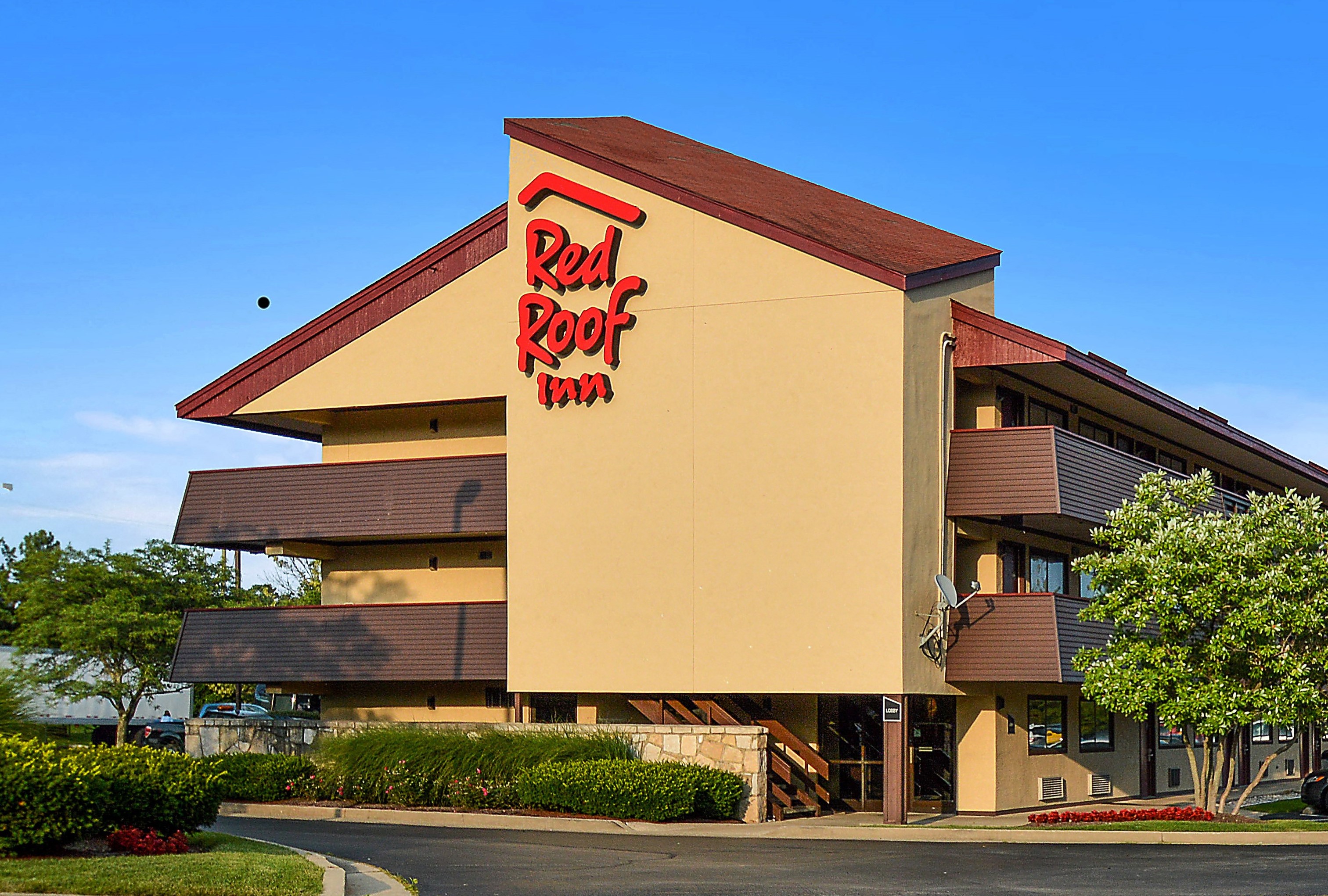 Cheap, Smoke Free Hotels in Lexington, KY 40503 Red Roof