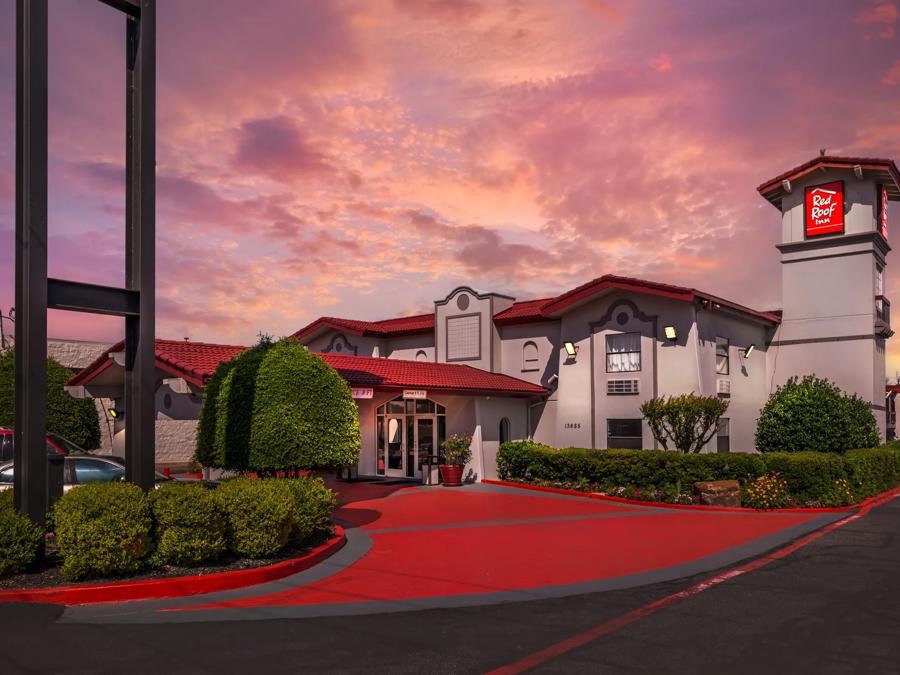 RRI673_Exterior 4 PRO Approved 6-4-26 Image