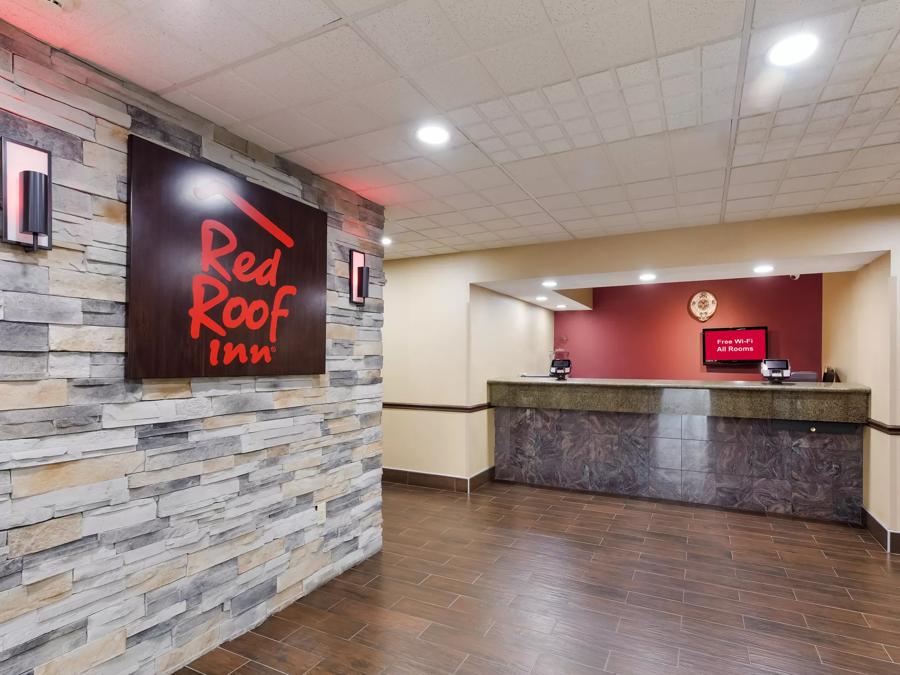 Red Roof Inn & Suites Columbus - West Broad Lobby Image
