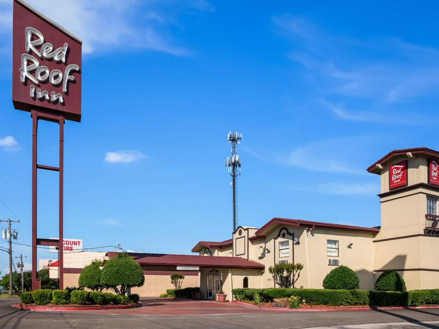 Cheap hotel near North Dallas - Park Central