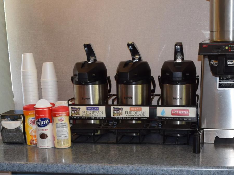 055-lobby coffee Image