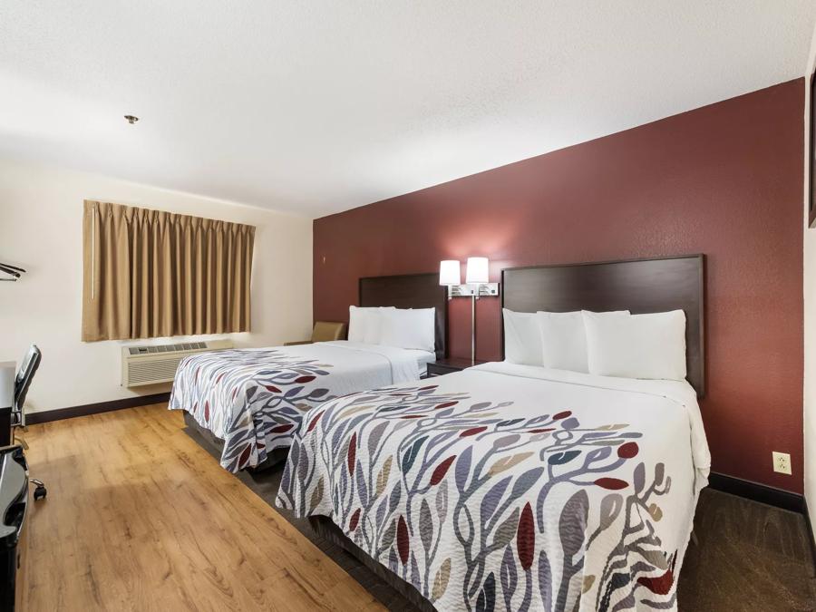 Red Roof Inn Auburn Deluxe 2 Full Beds Non-Smoking Image