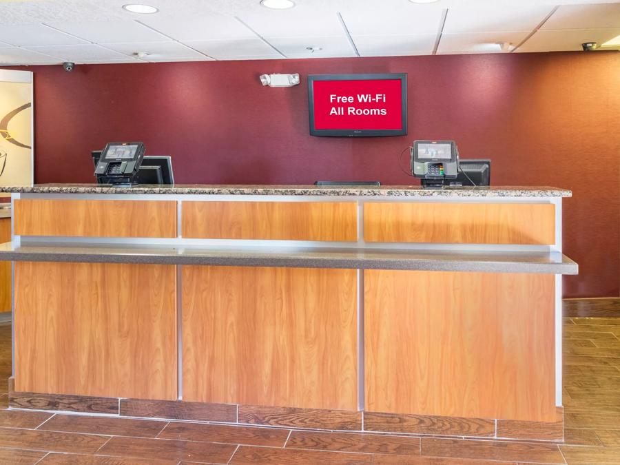 Red Roof Inn Jacksonville - Orange Park Front Desk Image