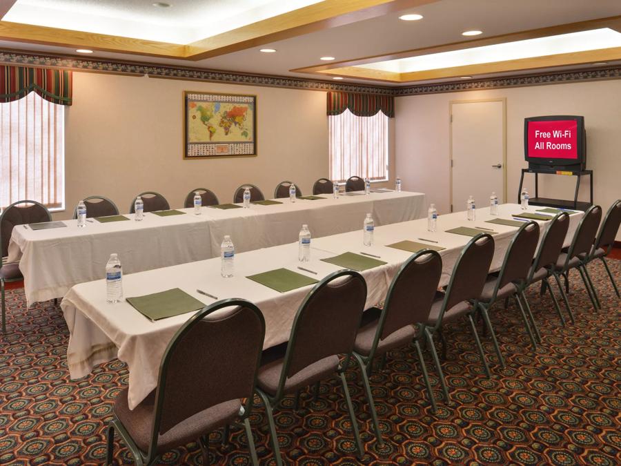 Red Roof Inn Clyde Meeting Room Image