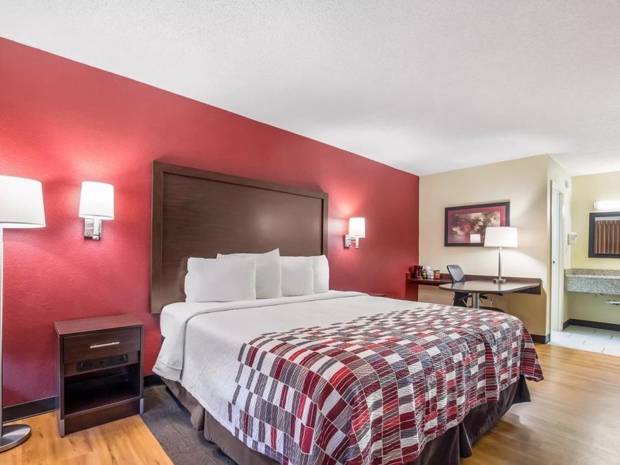 Red Roof Inn Cincinnati Airport–Florence/Erlanger Single King Room Image