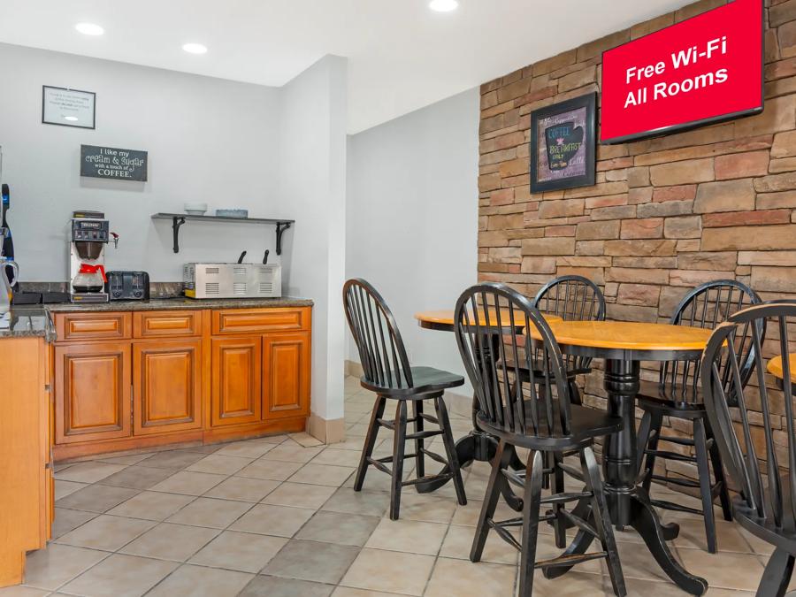 RRI658_Breakfast Area 5 PRO Approved 10-2-25 Image