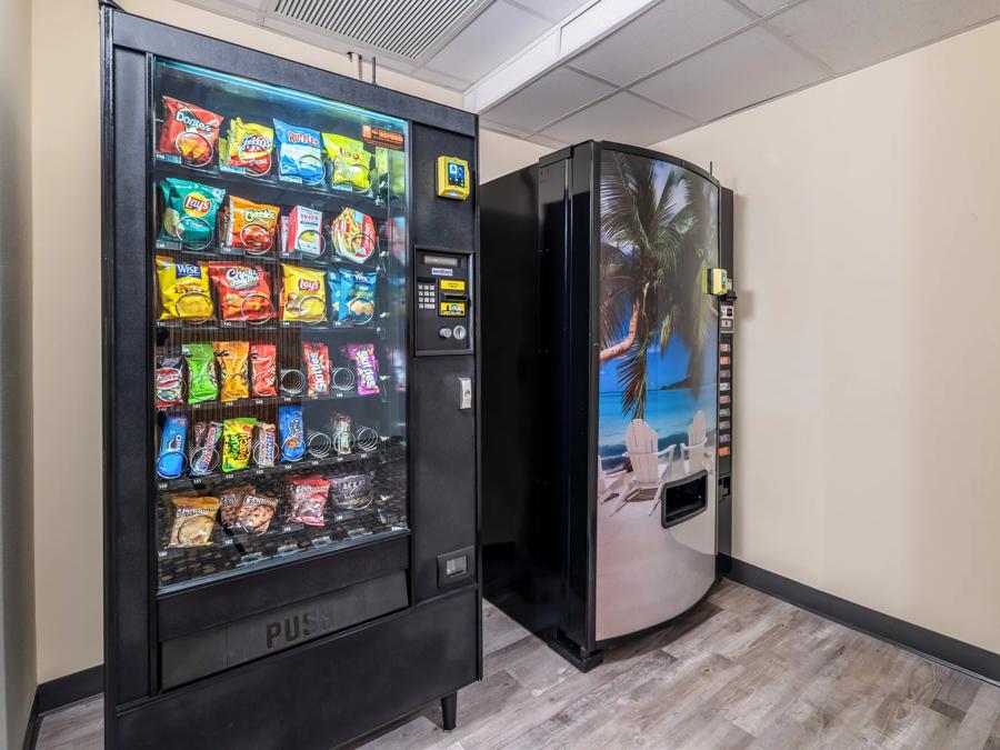 1210-Vending-1 (12.17.21) Image
