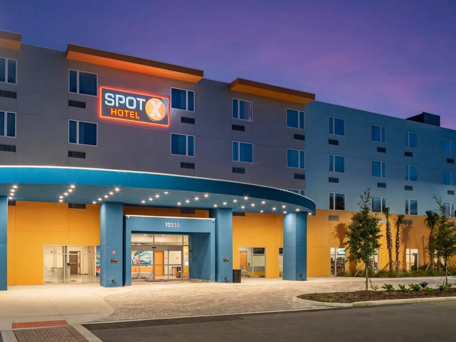 Spot X Hotel - Orlando - Exterior 