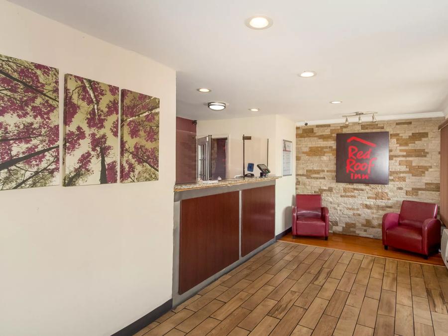 Red Roof Inn Santee Front Desk and Lobby Image