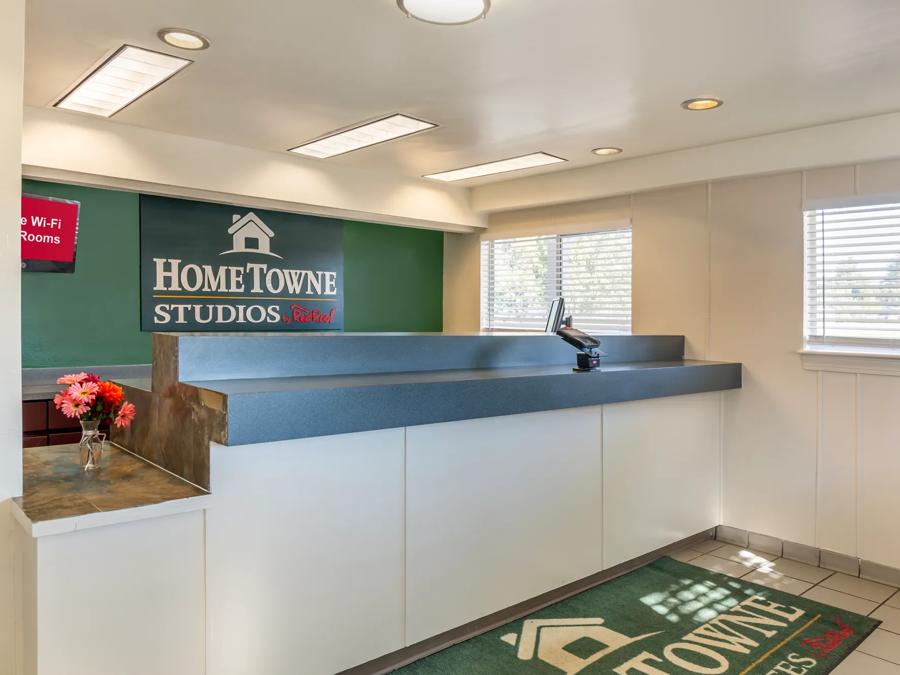 HTS1062_Lobby 1 PRO Approved 10-13-25 Image