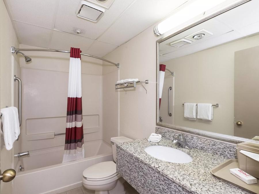 486-vanity bath Image