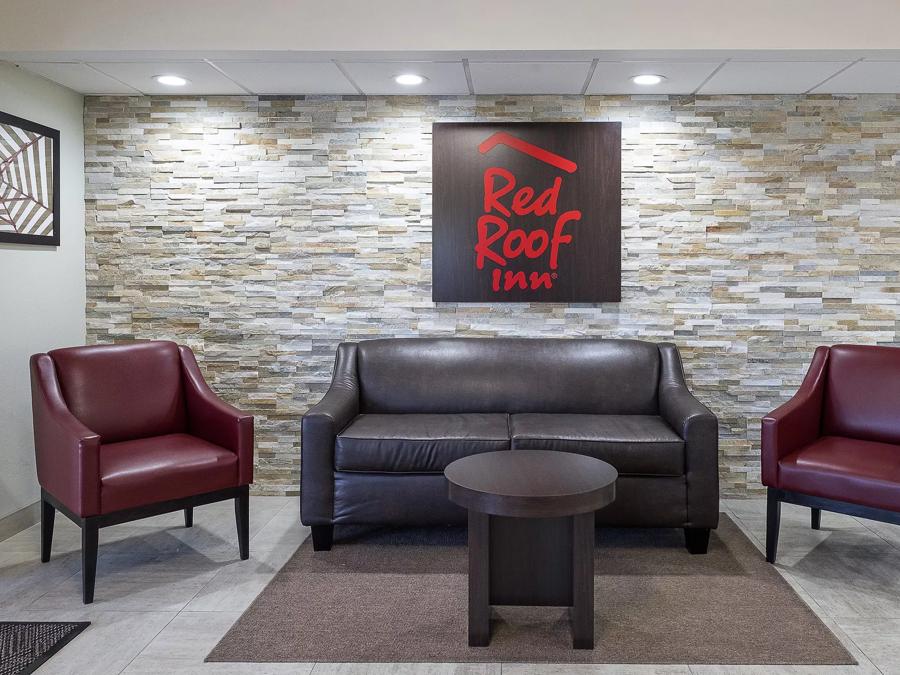 Red Roof Inn Tampa Bay - St Petersburg Lobby Image