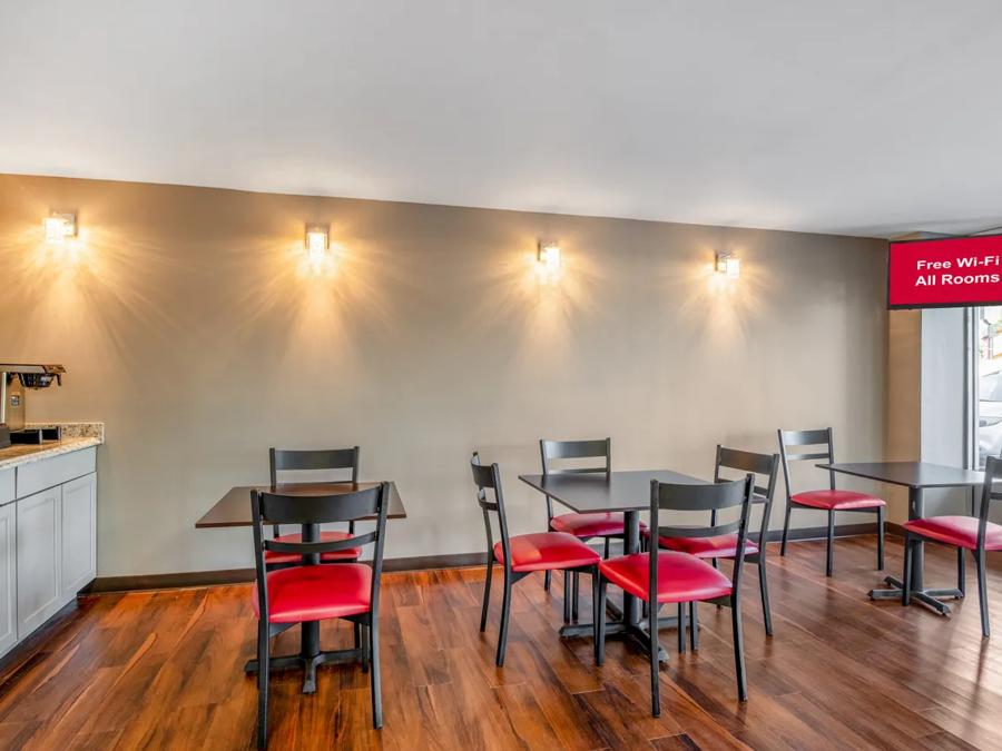 Red Roof Inn Richmond - Airport/ Sandston Lobby Image