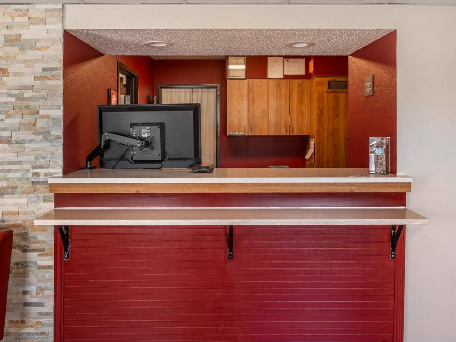 Front Desk Image