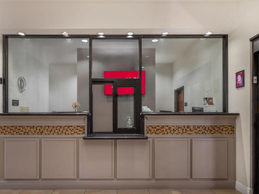 RRI1531_Lobby 1 PRO Approved 10-21-25 Image