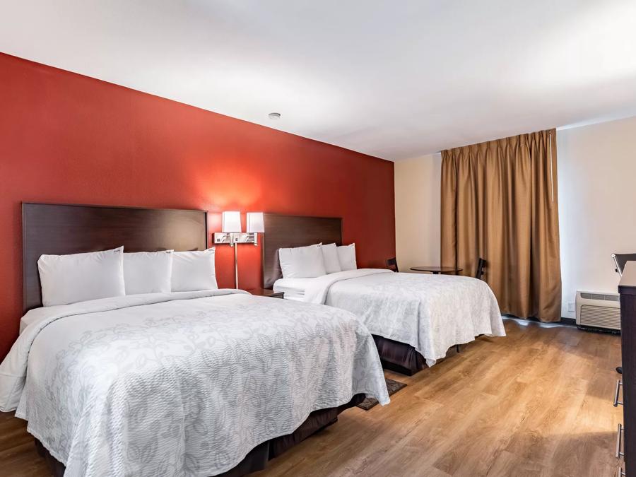 Red Roof PLUS+ & Suites Houston - IAH Airport SW Suite 2 Queen Beds Smoke Free Image