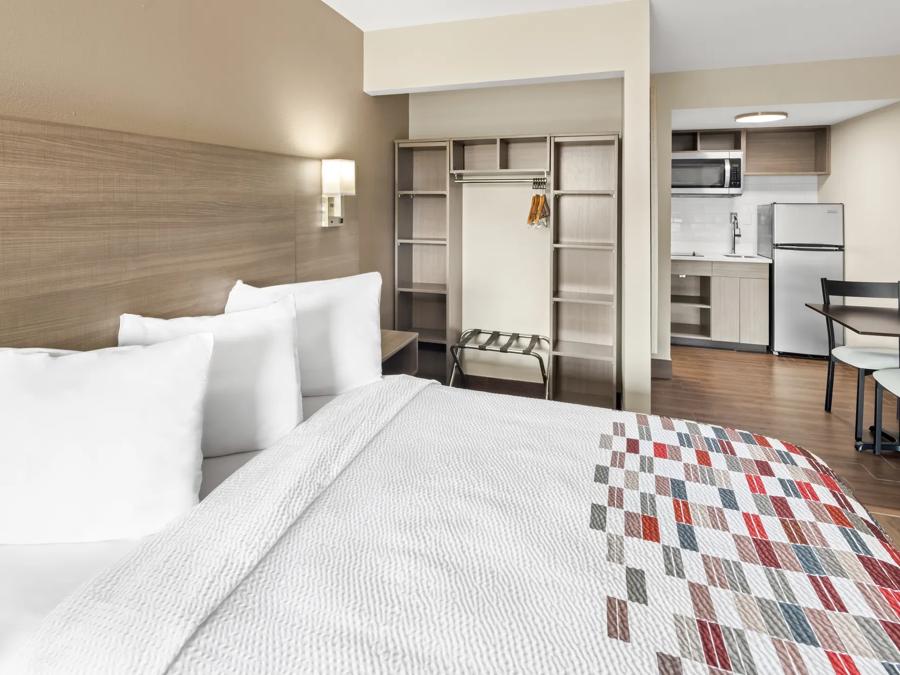 RRI1469_Suite Full Bed 2 PRO Approved 5-12-26  image