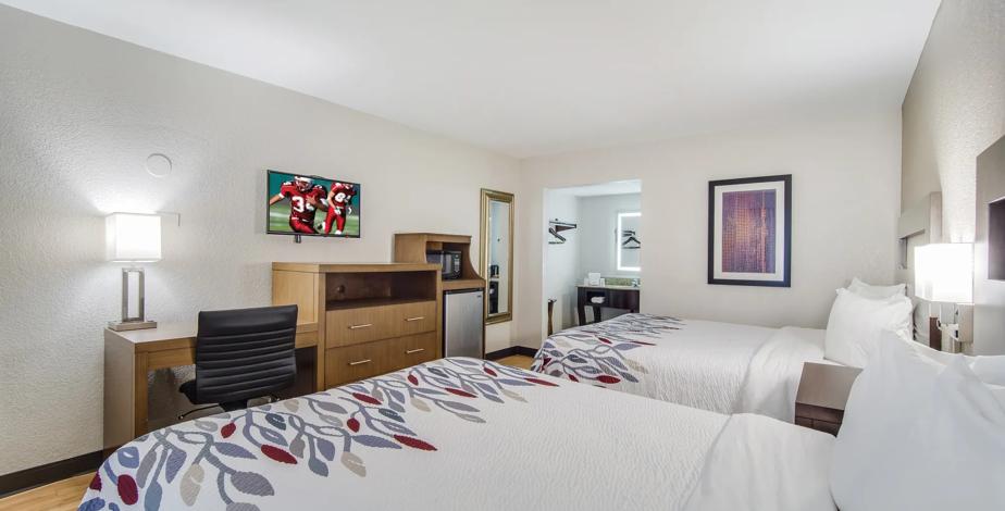 Cheap, Pet Friendly Hotels in St George, SC | Red Roof Inn