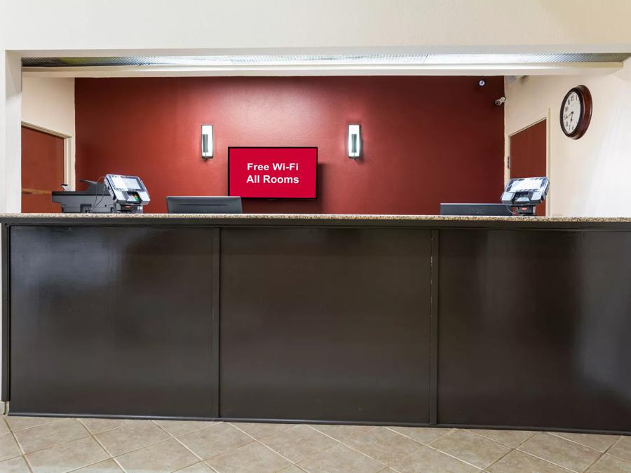 Red Roof Inn Carrollton Front Desk Image