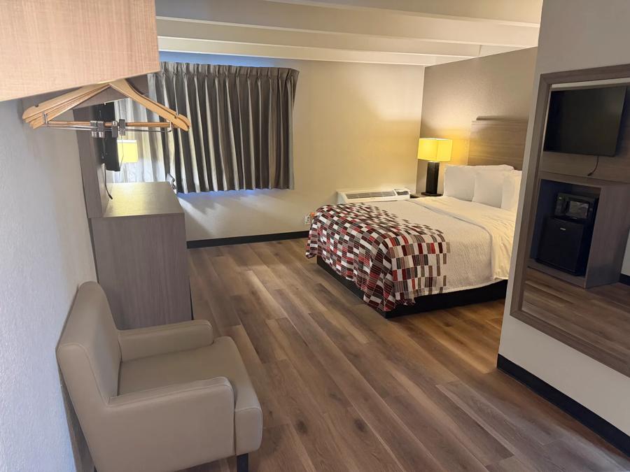 RRI1563_NS Deluxe 1Queen Micro 3 TEMP Approved 3-6-26_ND1QM_3 Image