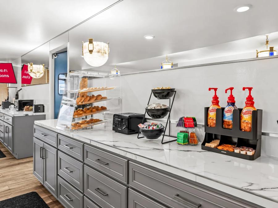 RRI1436 - HTS1437_Breakfast Area 2 PRO Approved 7-15-25 Image