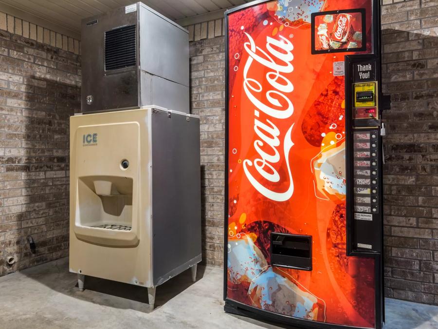 Red Roof Inn Conroe North - Willis Vending Image