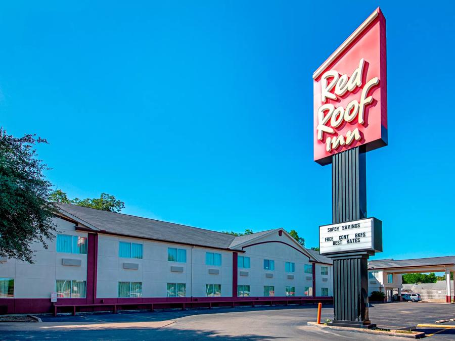 Cheap hotel in San Marcos, TX
