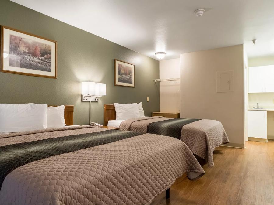 HomeTowne Studios Denver - Lakewood West Suite 2 Full Beds Non-Smoking Image