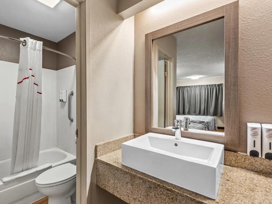 RRI009_Bathroom 2 PRO Approved 10-6-25 Image