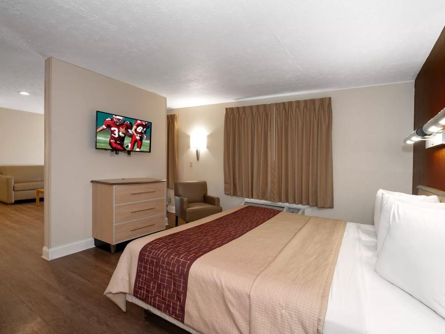 Red Roof Inn Indianapolis - Greenwood Single King Room Image