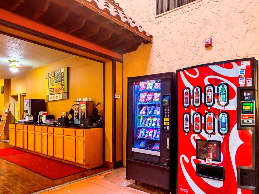 Red Roof Inn Lubbock Vending Image