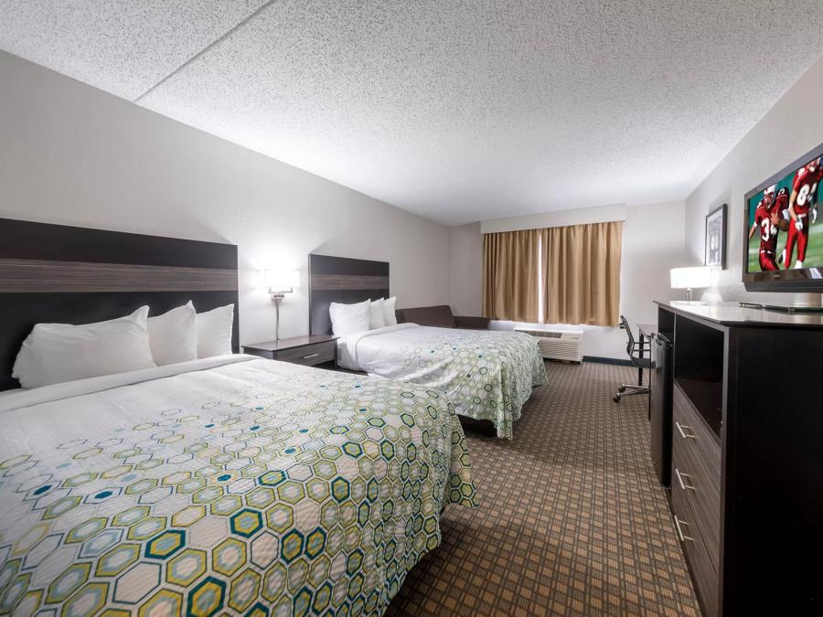 1260-standard 2 full beds with sofa 1 Image