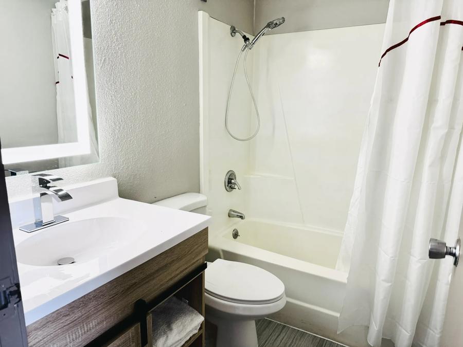 RRI1520_Bathroom 3 TEMP Approved 8-20-25 Image